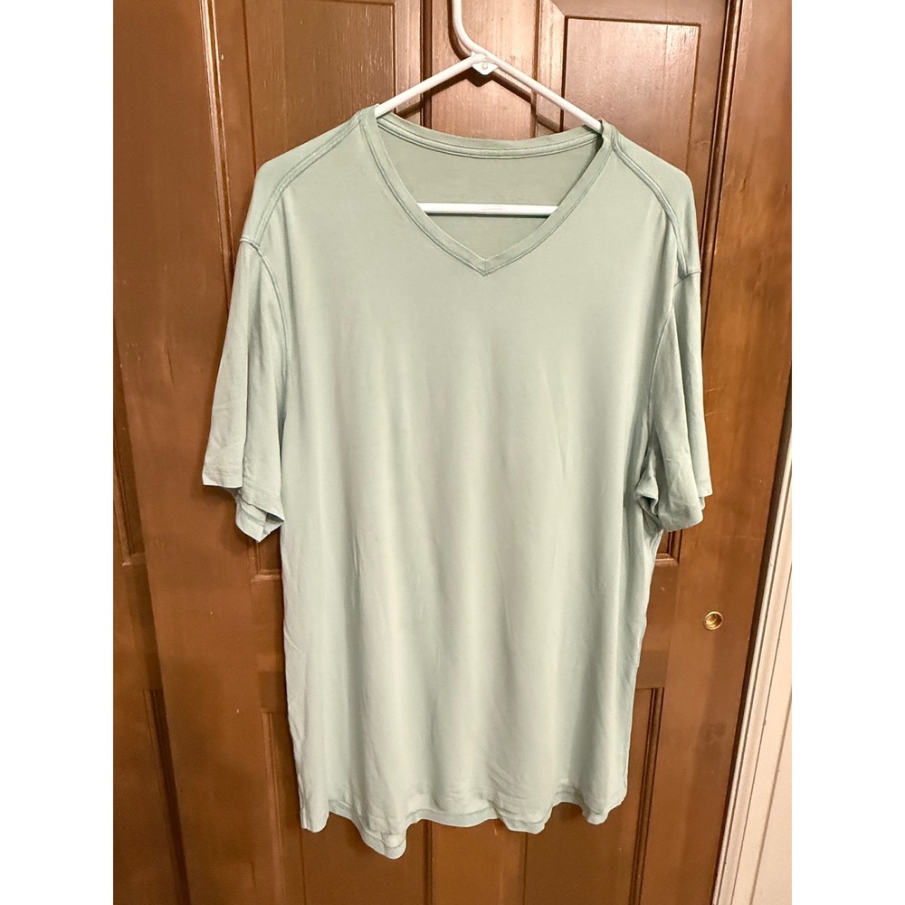 Lululemon Mens V-Neck Short Sleeve T-Shirt Mint Green Athletic Top Size XL